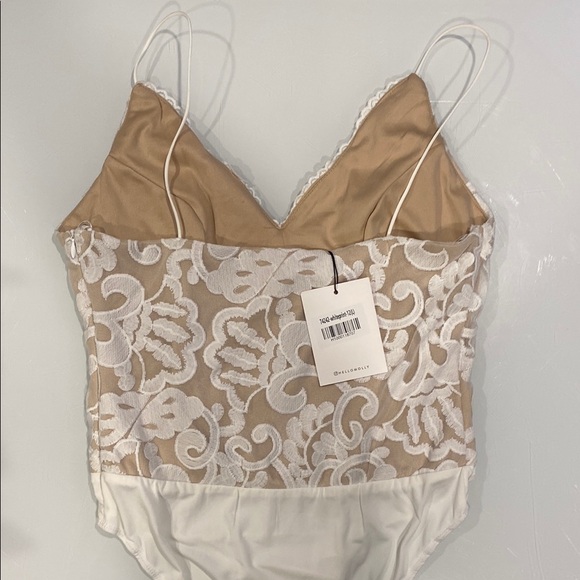 Hello Molly Lace Bodysuit - Picture 6 of 9